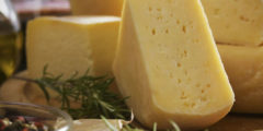طريقة عمل الجبنة الرومي وسط وقديمة بالتفصيل