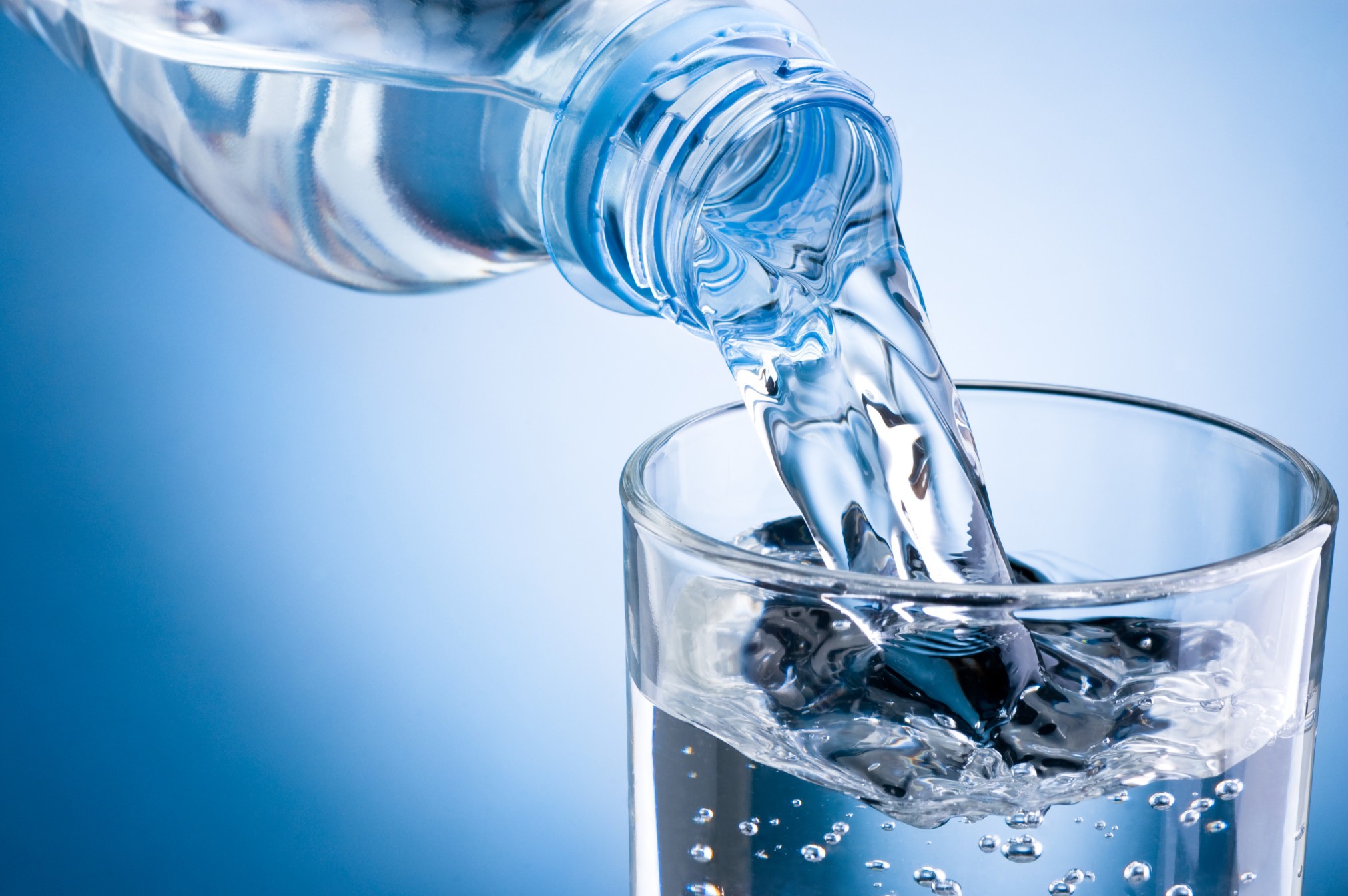 كمية الماء التي يجب تناولها في رمضان