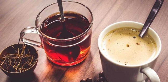 هل تناول الشاي والقهوة يزيد العطش